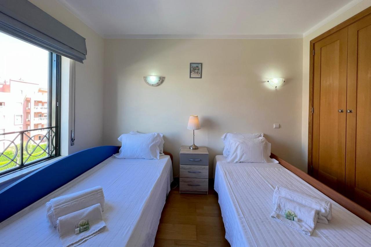 Apartment By The Beach With Parking And Wifi By Amcf Portimão Zewnętrze zdjęcie
